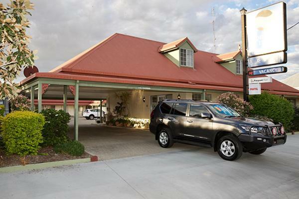 Pioneer Motel Goondiwindi Exterior photo