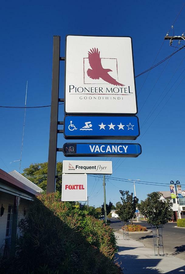 Pioneer Motel Goondiwindi Exterior photo
